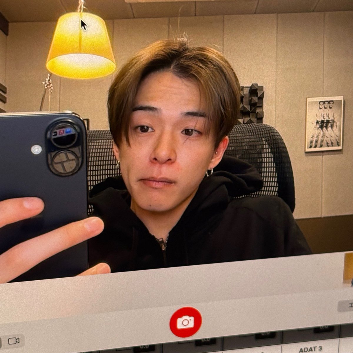 asaccshoo's tweet image. 🤖: pap dong

🤸🏻‍♀️: kakak duluan
#TMSD #ASAHI #아사히 #TREASURE #트레저 @treasuremembers