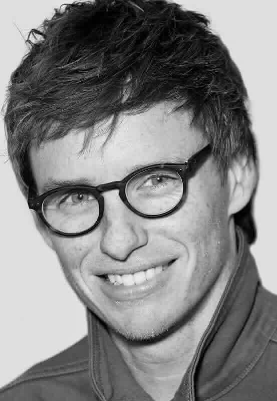 Happy 44th to Oscar winner Eddie Redmayne photographed 10-23-2019 Chicago. #EddieRedmayne #TheAeronauts #TheTheoryOfEverything #TheDanishGirl #fantasticbeasts #myweekendwithmarilyn #LesMisérables #thedayofthejackal #PanicCarefully #starstruckfoto #happybirthday