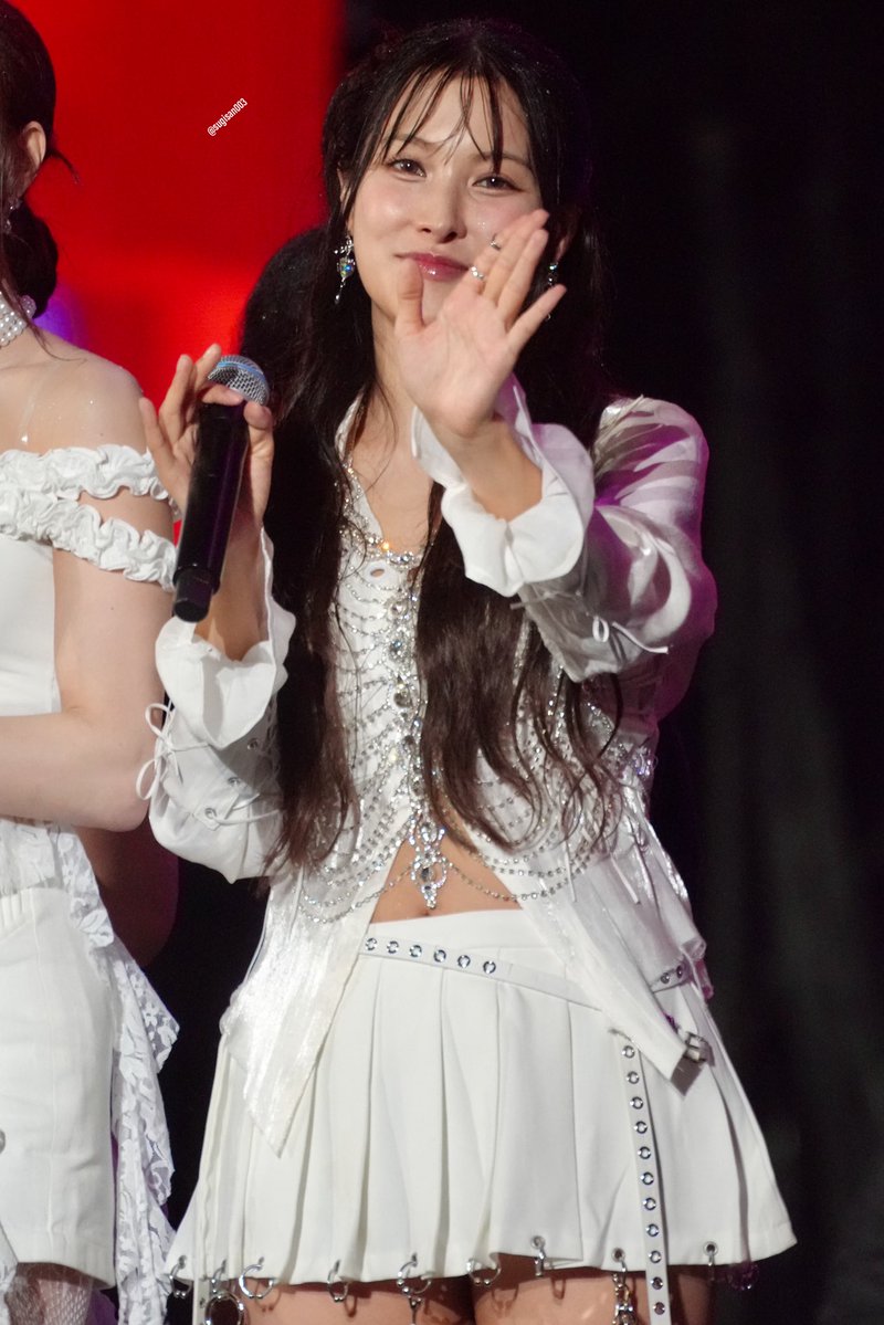 KARA　ギュリ　ハラ　公式写真　KAMILIA FESTIVAL　L判 Amazon.co.jp: 元KARA・ハラ メモリアル写真集『HARA』【綴じ込み付録