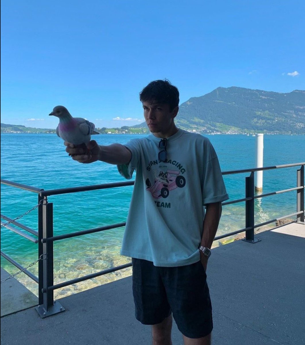 leclercsalbono's tweet image. big fan of whatever is wrong with him