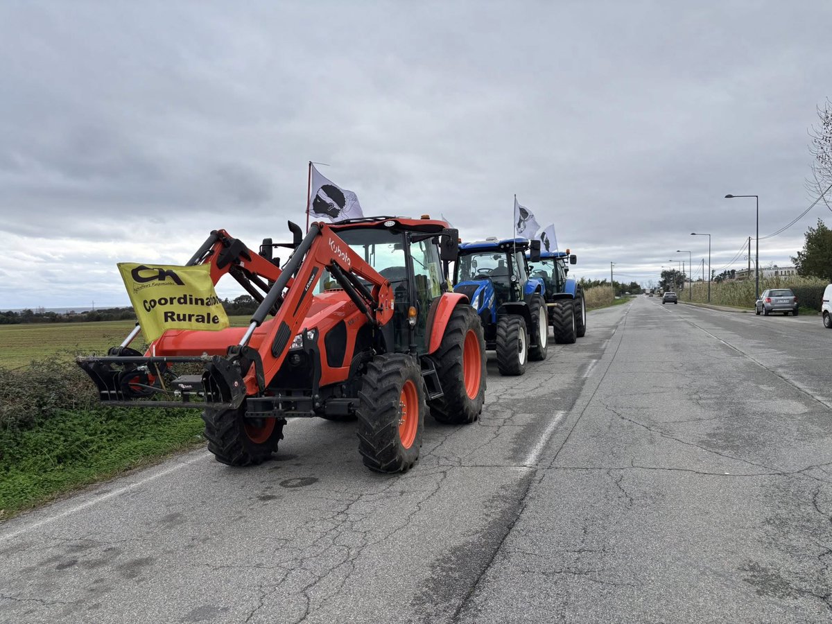 coordinationrur's tweet image. 🔴 LA CR CORSICA EN ROUTE POUR PARIS !
La Coordination Rurale Corsica  est elle aussi en route pour Paris💪Des agriculteurs corses mobilisés pour défendre leur métier, leur avenir et l’agriculture française font eux aussi le déplacement jusqu’à Paris, nous devons tous nous…