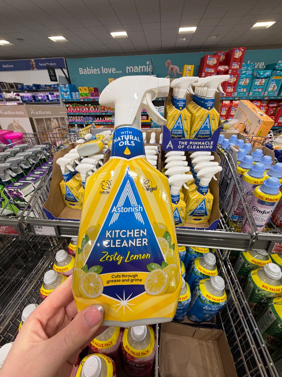 LatestDealsUK's tweet photo. 🙌 NEW Astonish products available at Aldi for their cleaning event! Apparently the stain remover is a cheaper alternative to Vanish
More Aldi deals 👉 https://t.co/lImnh0m2lO *ad https://t.co/vOJ7CZYbi0