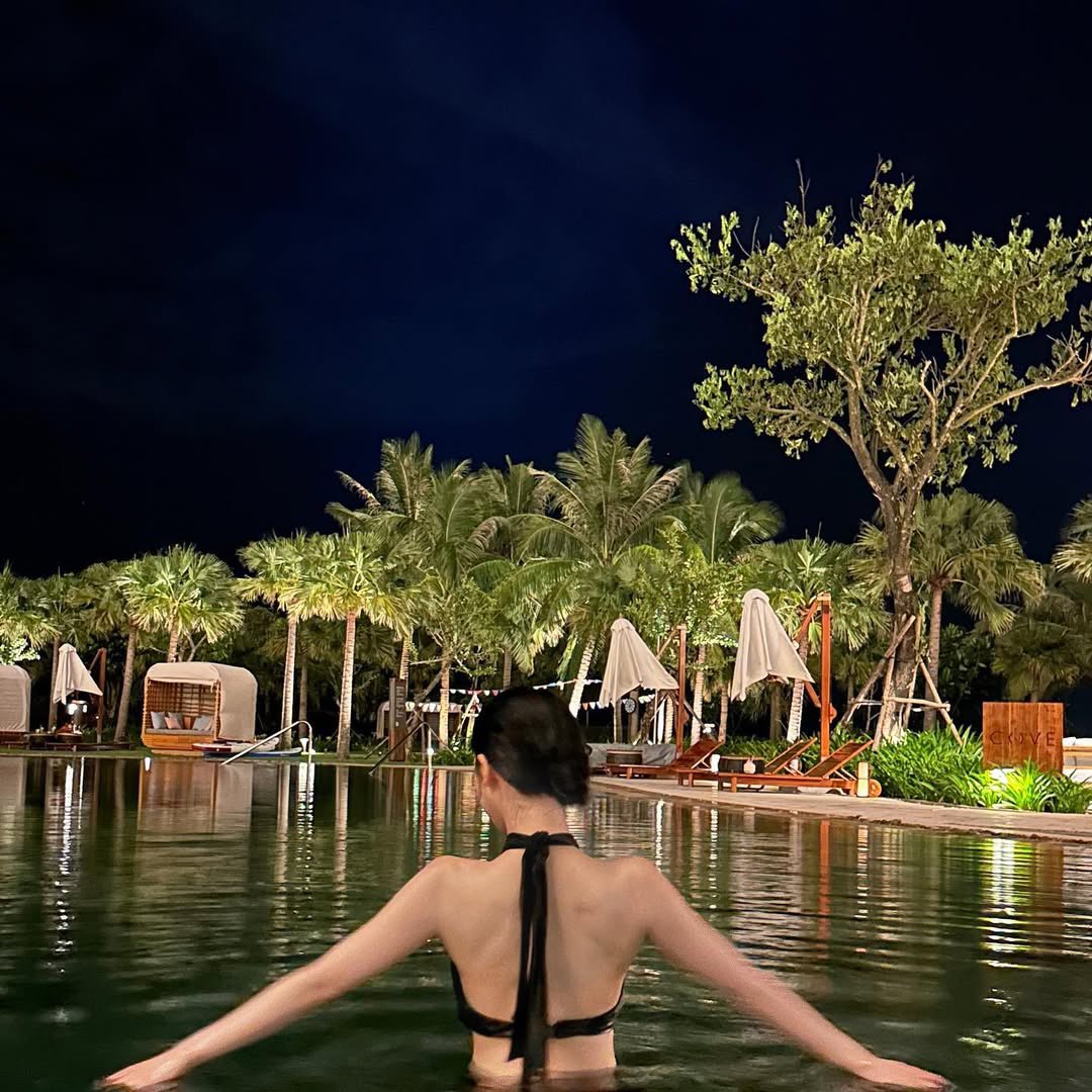 Raelynn. tweet media