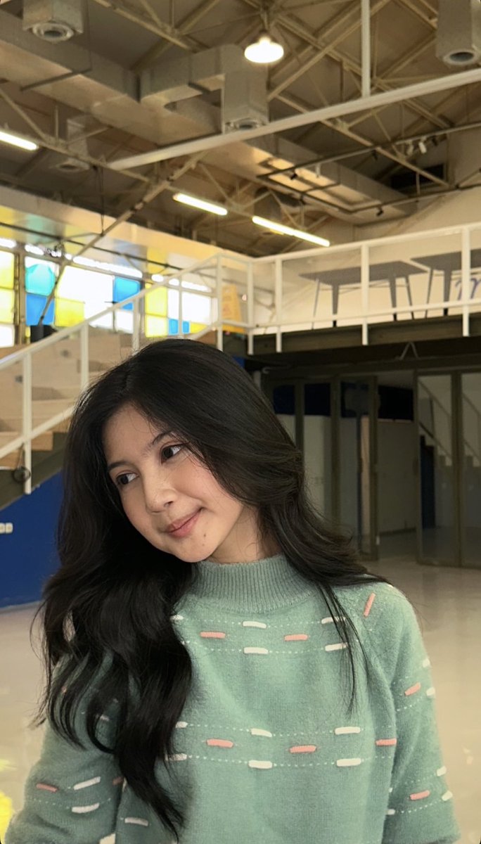 nocontextanin's tweet image. 