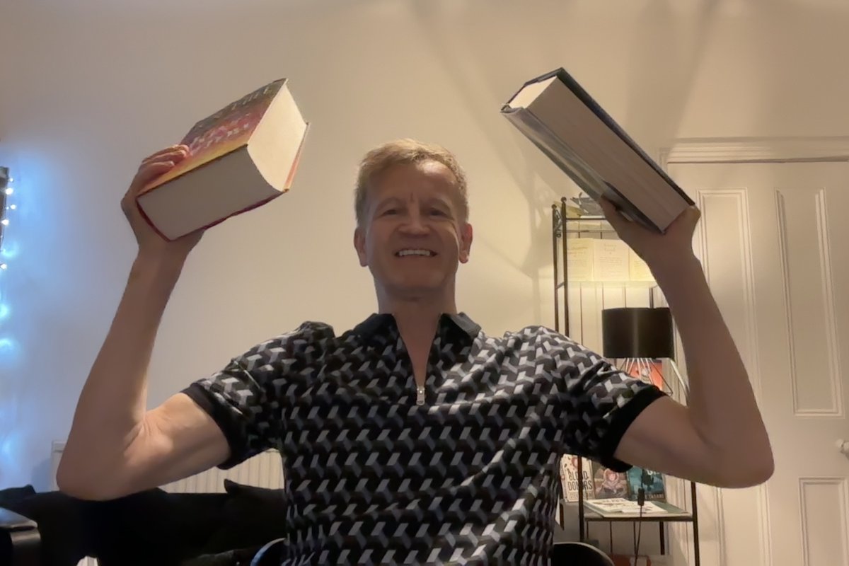 Happy New Year! Did a lot of muscle-building over the break 💚