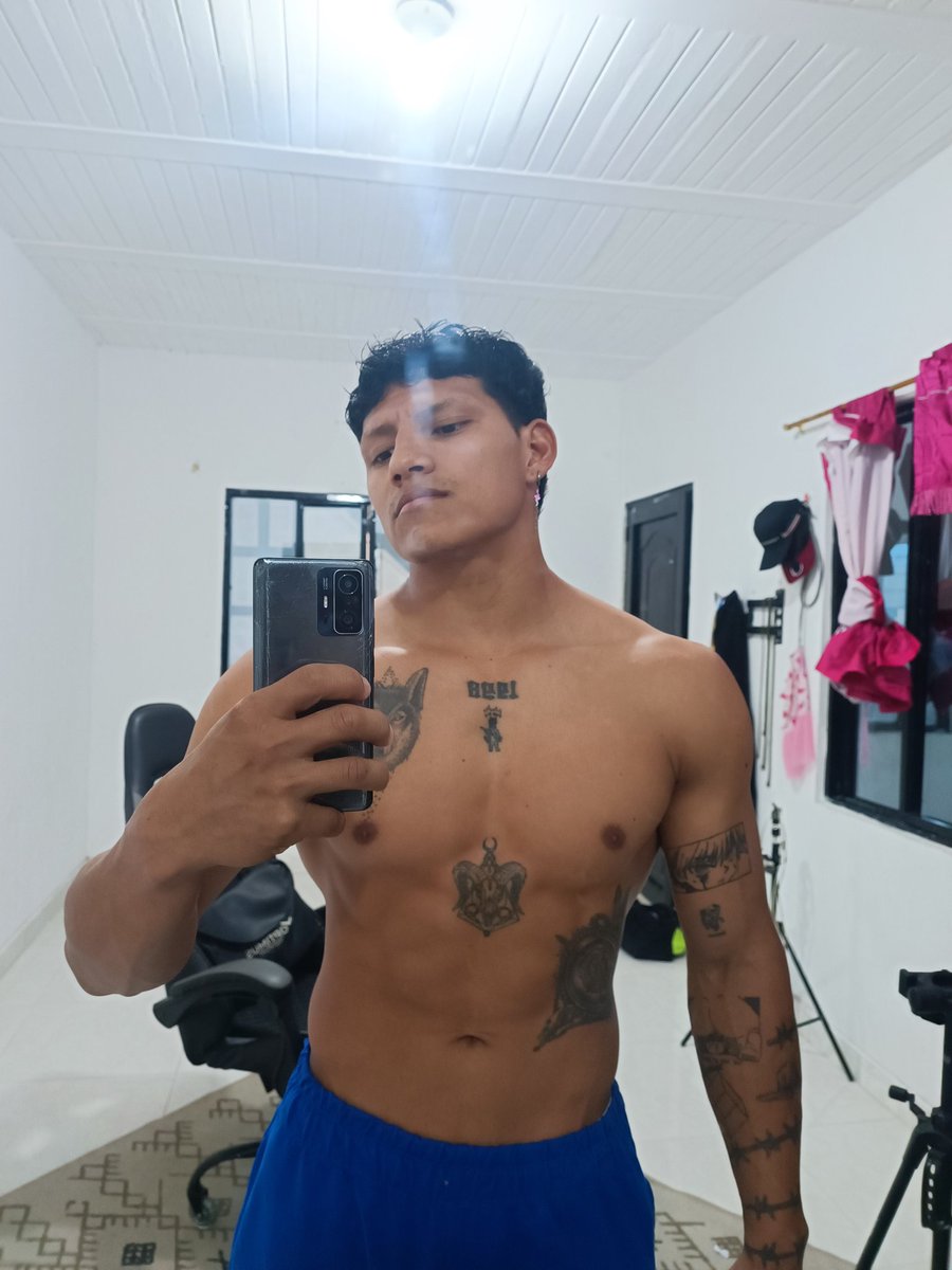 BExteven's tweet photo. https://t.co/XjeEZuaB8J
Ya viste mi último video 😋👿 https://t.co/Y6d8EmQM4b