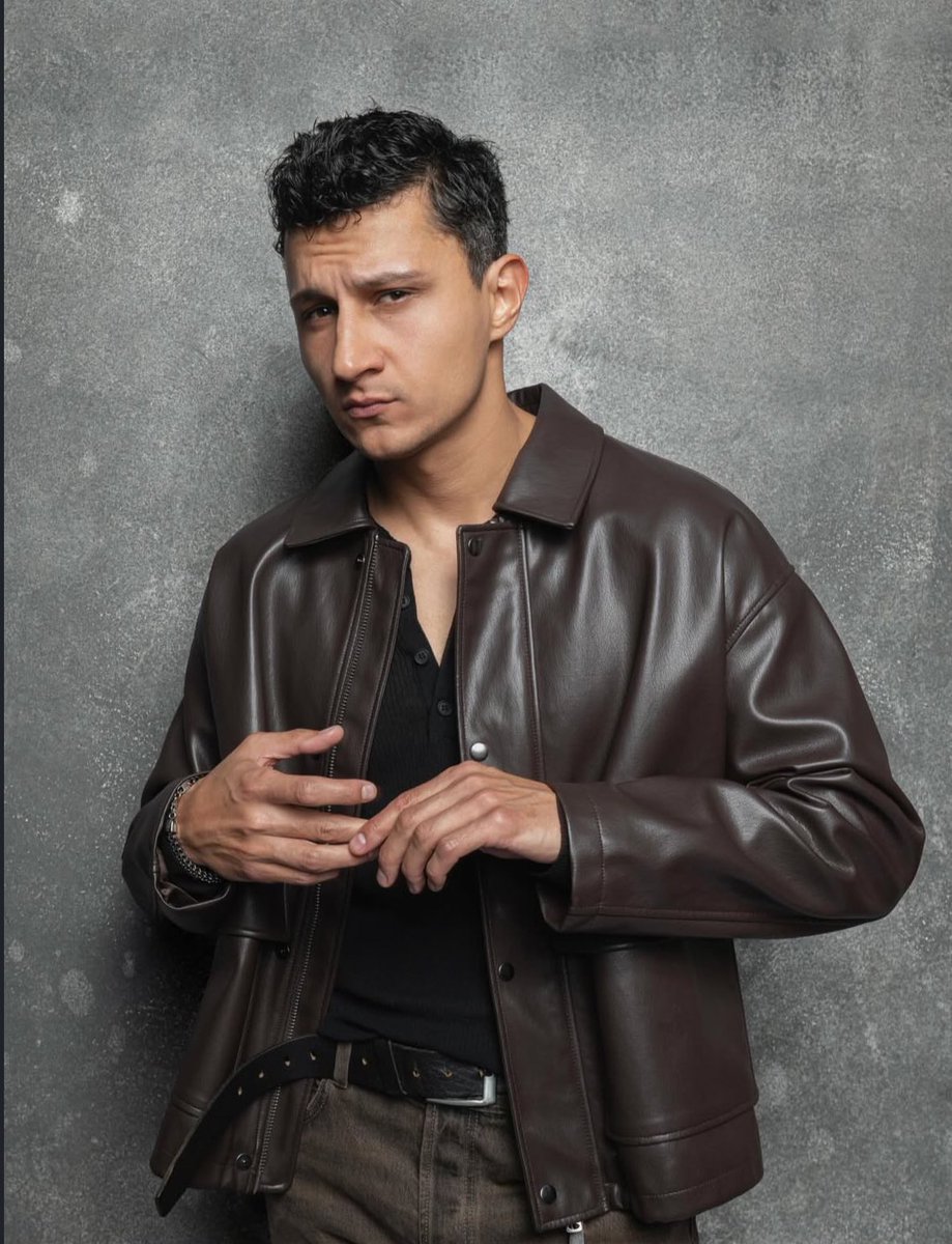 #AlperÇankaya, Aralık ayında en çok konuşulan erkek oyuncular arasından 4.sırada yer aldı. 👏

#UzakŞehir | #ŞahNar