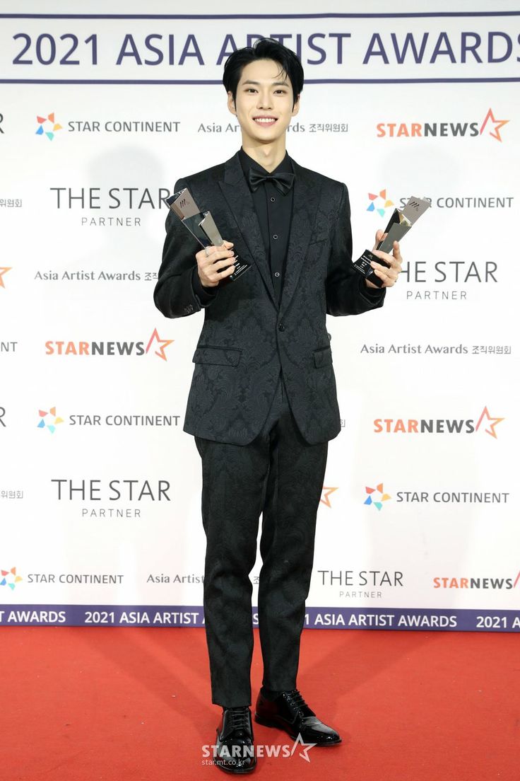 neodoyies's tweet image. the idol                           what he said