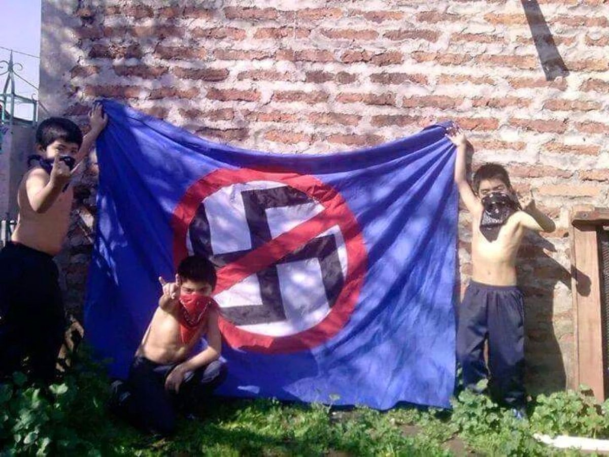 ultras_antifaa's tweet image. Cool kids against nazism.