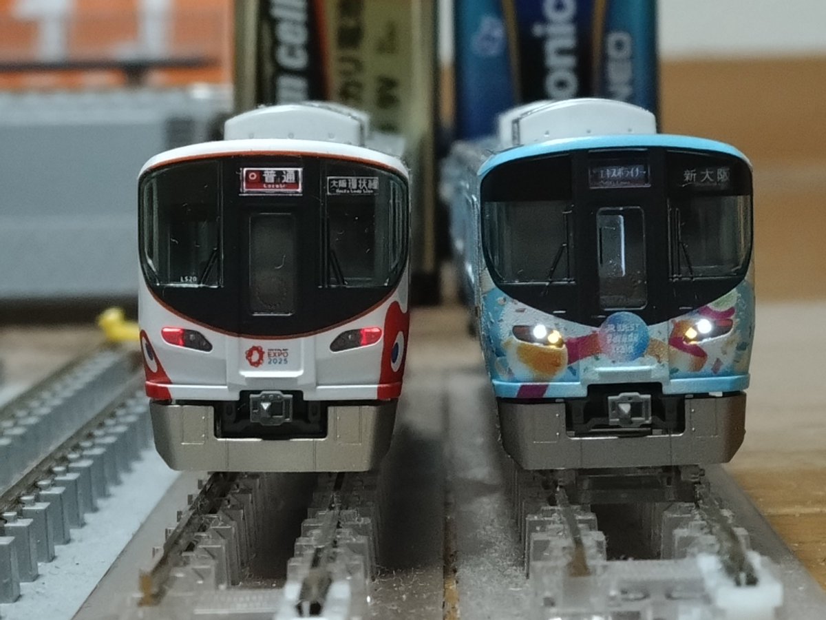 今さらながら、大阪環状線の323系ミャクミャクラッピングの先頭車が