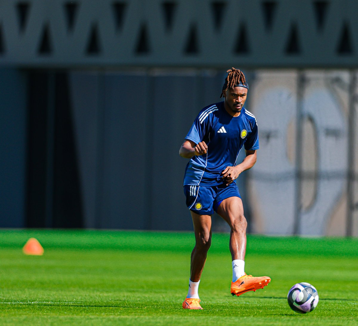 خطـوة بخطـوة .. نحو تحقيق ما نطمح إليه بإذن الله 💛