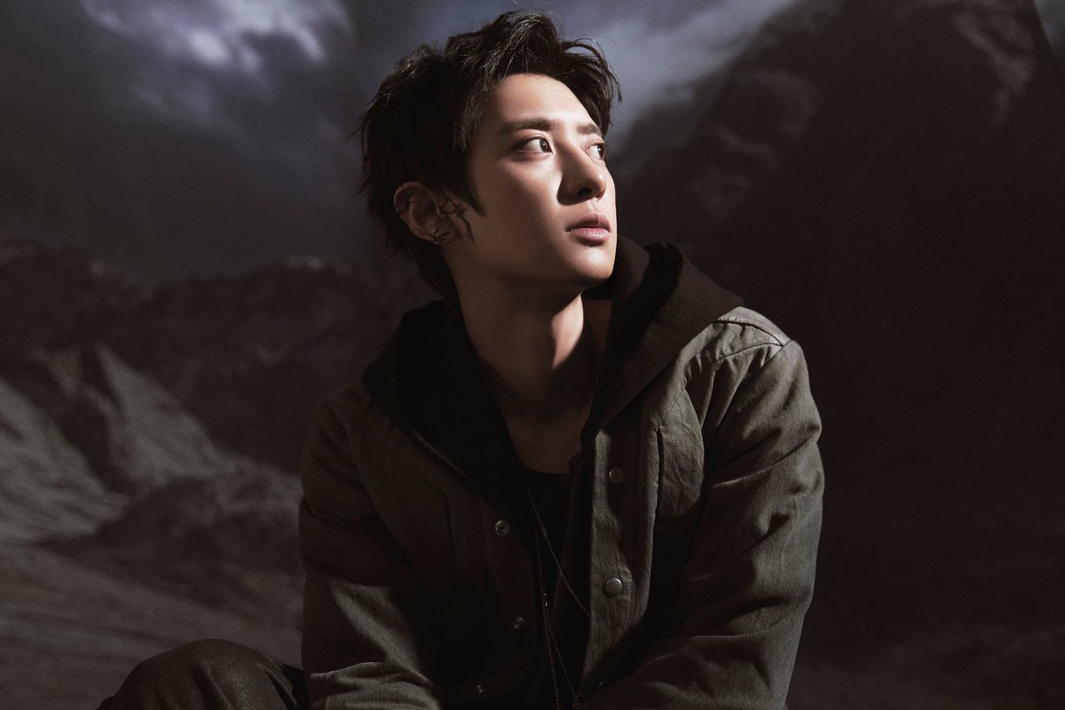 chanyeoml's tweet photo. EXO 8th Album [REVERXE]  Teaser Image - Reverse 02
https://t.co/AFUN1iaKkI