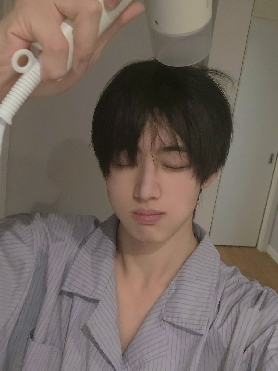yongfiles's tweet photo. 250106 🐰🫧 https://t.co/jqbAh4IVgu