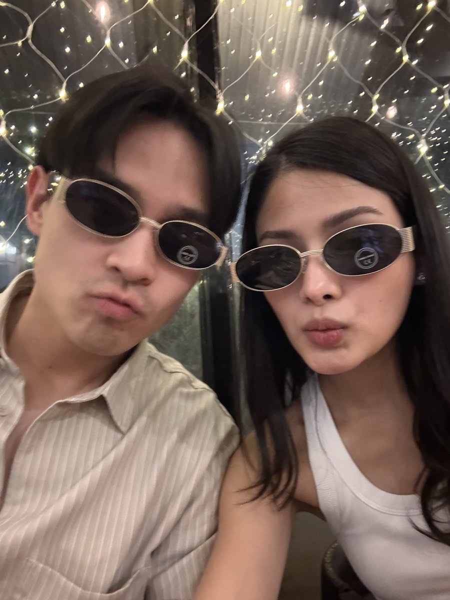 _forazriel's tweet photo. pretty girls dating ugly men with fuckass personalities, so thank you, ms. az martinez for choosing someone who’s equally hot as you. https://t.co/WKtk92F1NA