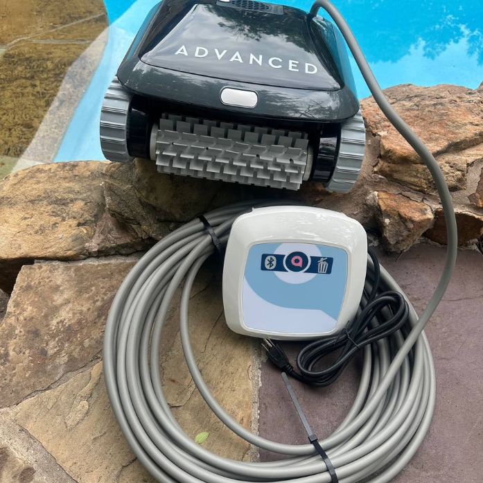 ClearCleanPool's tweet photo. Leaves are still falling and making a beautiful mess!  If you need a little extra help keeping them out of your pool, call Clear Impressions Pool Services to hear more!

#roboticpoolcleaner
#Cosmy https://t.co/fn7G94B9H0