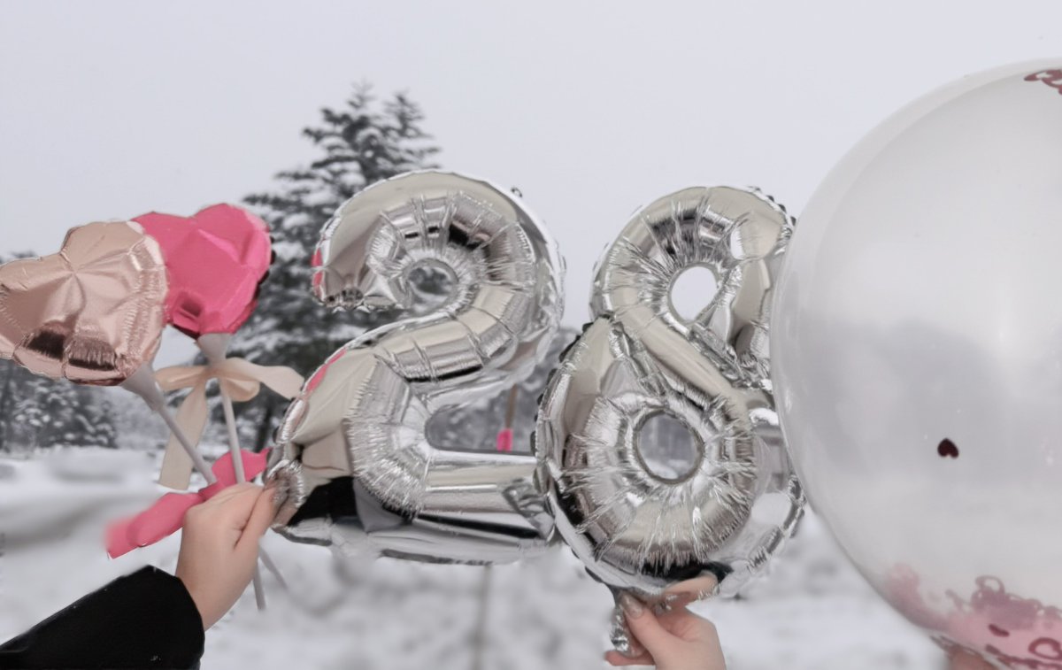 えむめろ tweet media