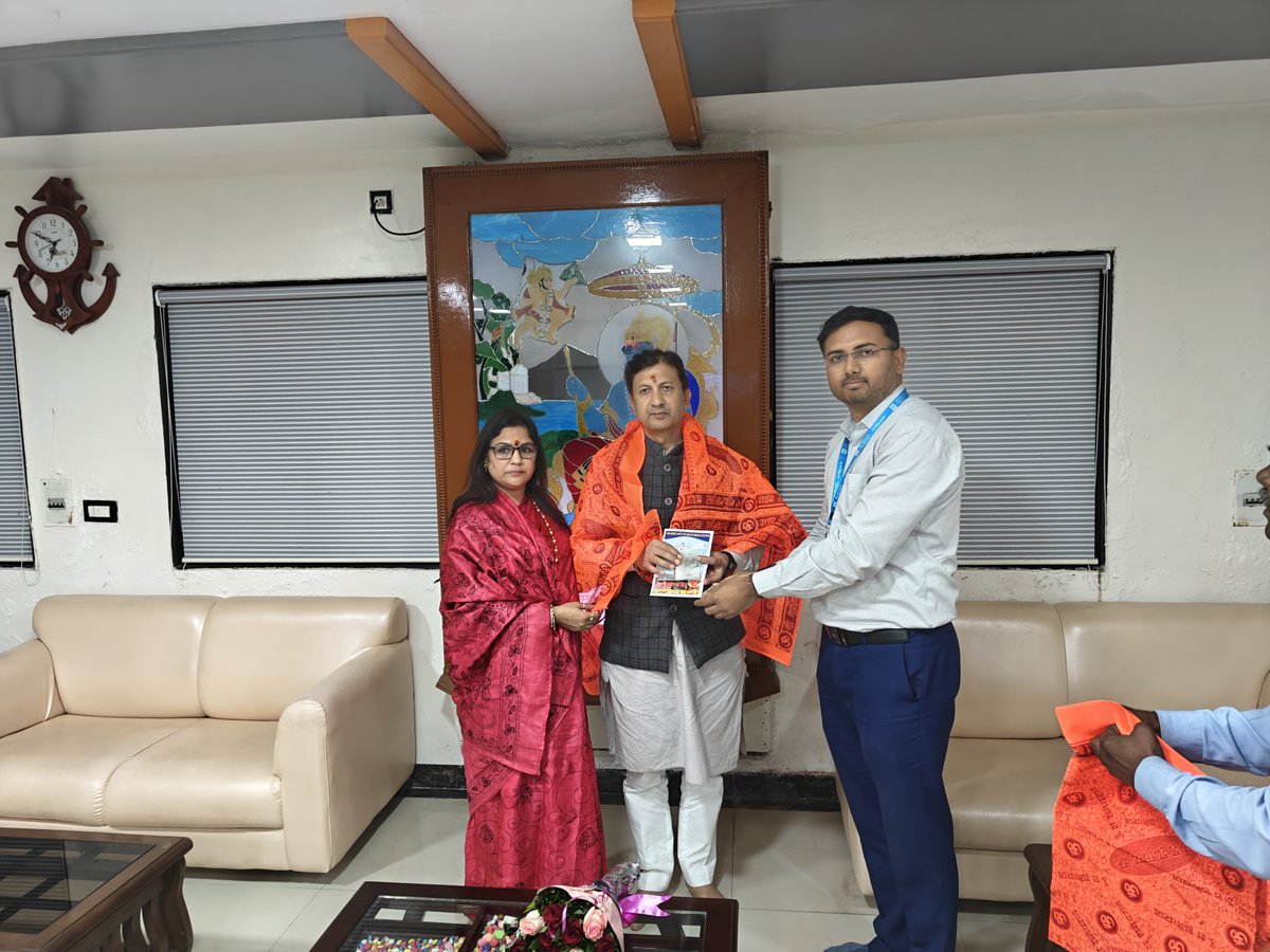 आज महाराष्ट्र के प्रसिद्ध ,प्राचीन व एतिहासिक श्री शनिदेव मंदिर, शनि शिंगनापुर मैं सपरिवार दर्शनों का सौभाग्य प्राप्त हुआ!
शनि महाराज की कृपा से सभी के जीवन में सुख, शांति और समृद्धि बनी रहे—यही कामना है।