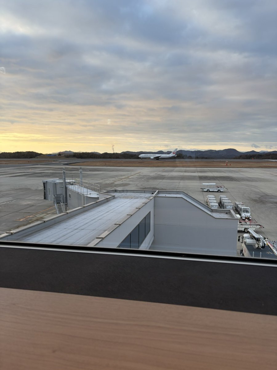 広島空港のカードラウンジ良かった