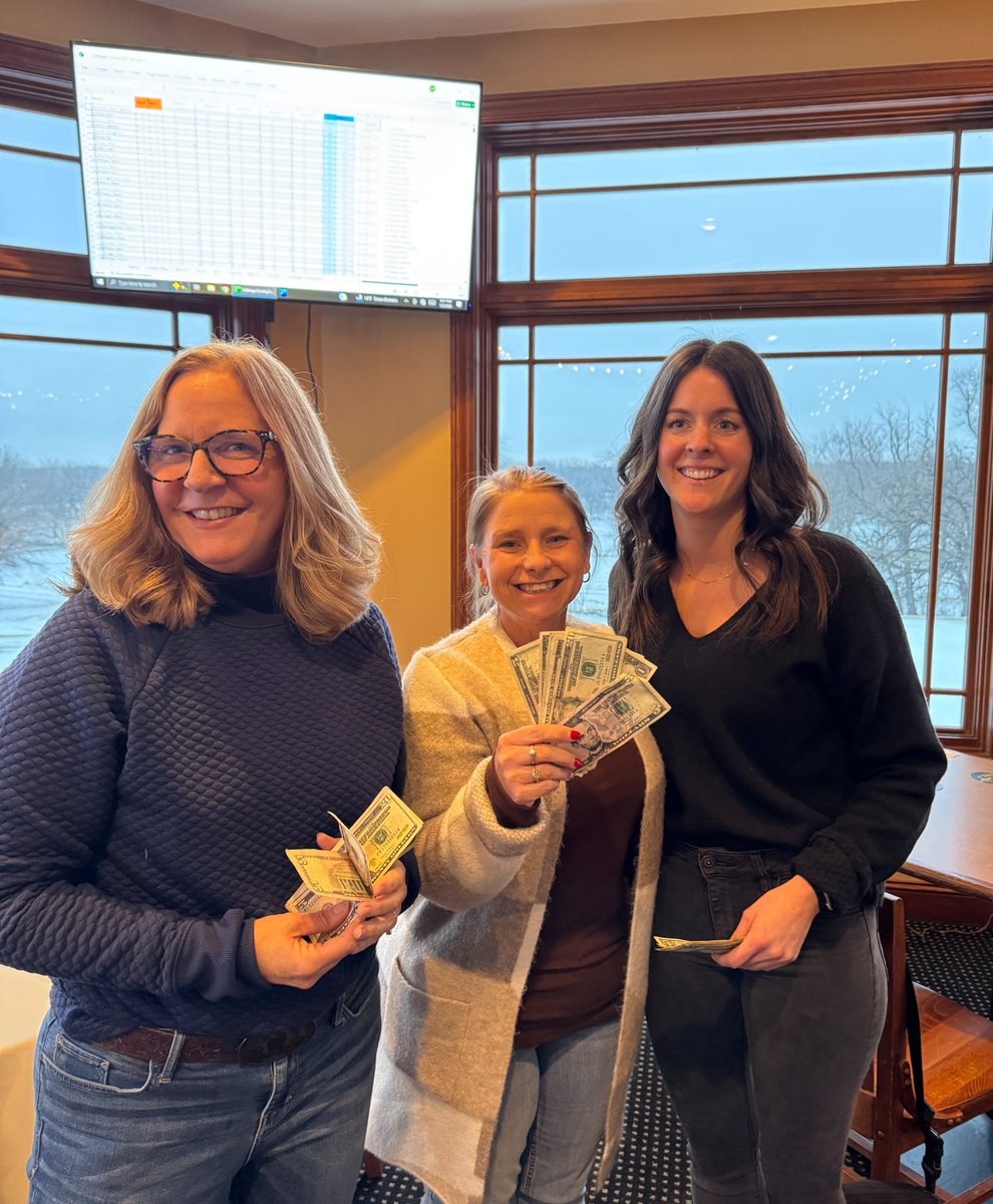 36 Cribbage players this past Saturday at our monthly Cribbage Tournament.
Thanks to all who played. Congrats to the winners, Martha Bloomenrader, Sam Curtiss and Katie Olson.