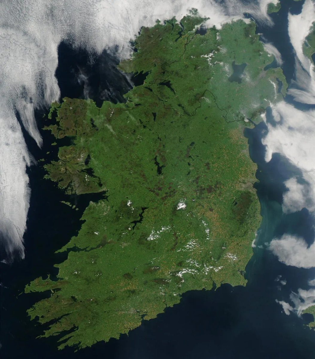 ClonardArea69's tweet image. Ireland saved civilisation in Europe during the dark ages and brought it back to Europe.

The land of Saints and scholars.