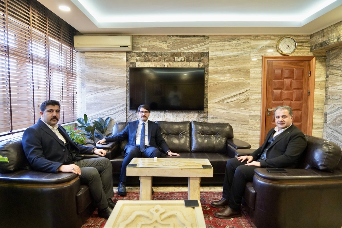 Kaymakamımız Ömer Coşkun, Gülşehir Cumhuriyet Savcısı Hasan GÜL ve Mia haber İmtiyaz Sahibi,Gazeteci Cengiz AKSAN’ı kabul etti.

#ÜrgüpKaymakamlığı  #Gülşehir