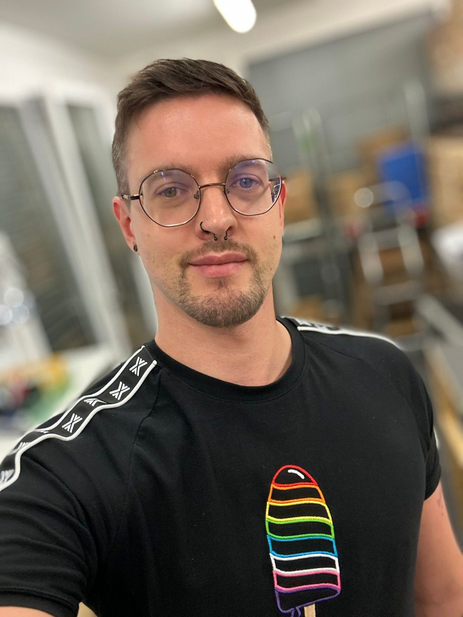 PupBarkii 🐶🐾 🔜 Easter Berlin 🐣🐶 tweet media