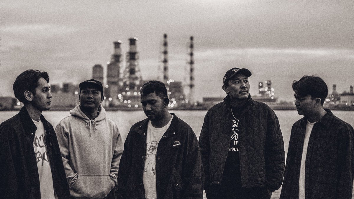 Where The Light Waits 2 songs promo : setthefirerecordsxhc.bandcamp.com/album/where-th…