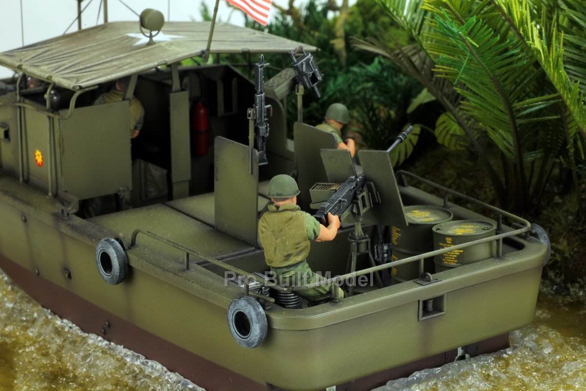 probuiltmodel's tweet photo. 1:35 Mekong River Battlefield diorama featuring a PBR-31 patrol boat — Vietnam War riverine warfare.
#VietnamWar
#MekongRiver
#PBR31
#PatrolBoat
#RiverineWarfare
#VietnamWarDiorama
#ScaleModel
#MilitaryDiorama
#MiniatureArt
#ModelBuilders
#HistoricalMiniatures
#ProBuiltModel https://t.co/OePBQvJNnK
