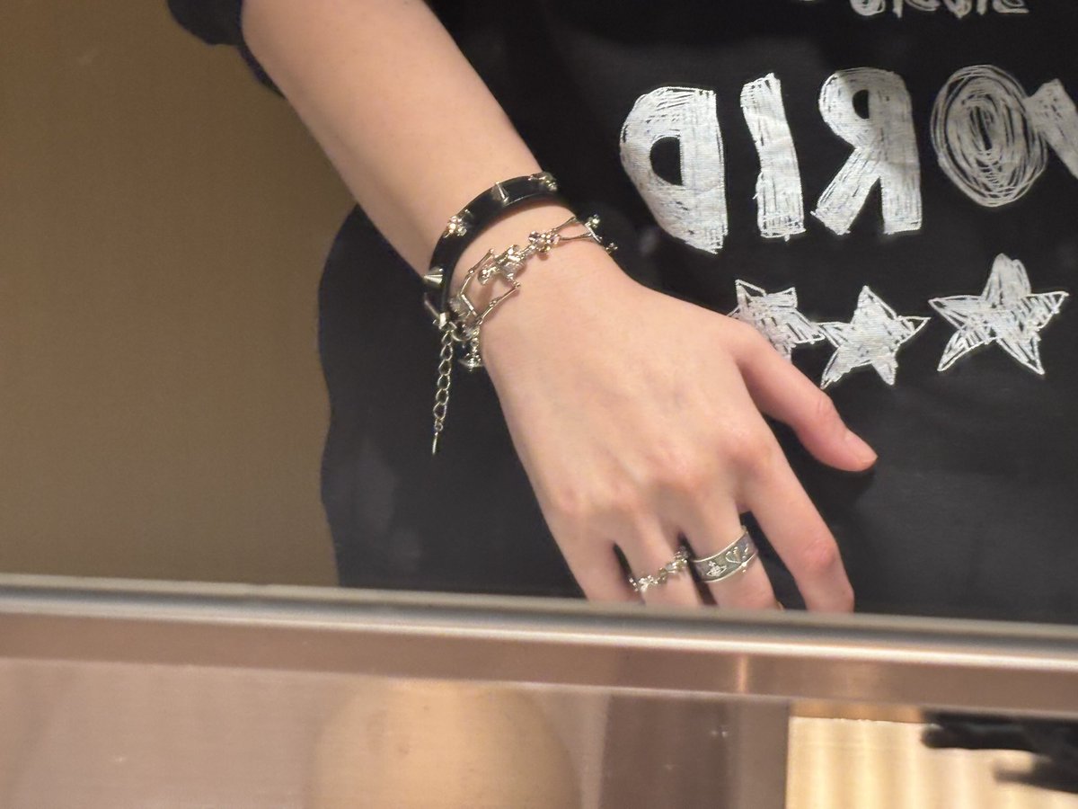 坏苹果 tweet media