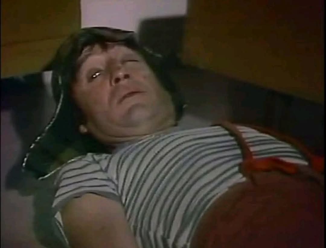 Yo viendo como el rey mago que entró a mi casa se lleva mi tanque de gas 🫠