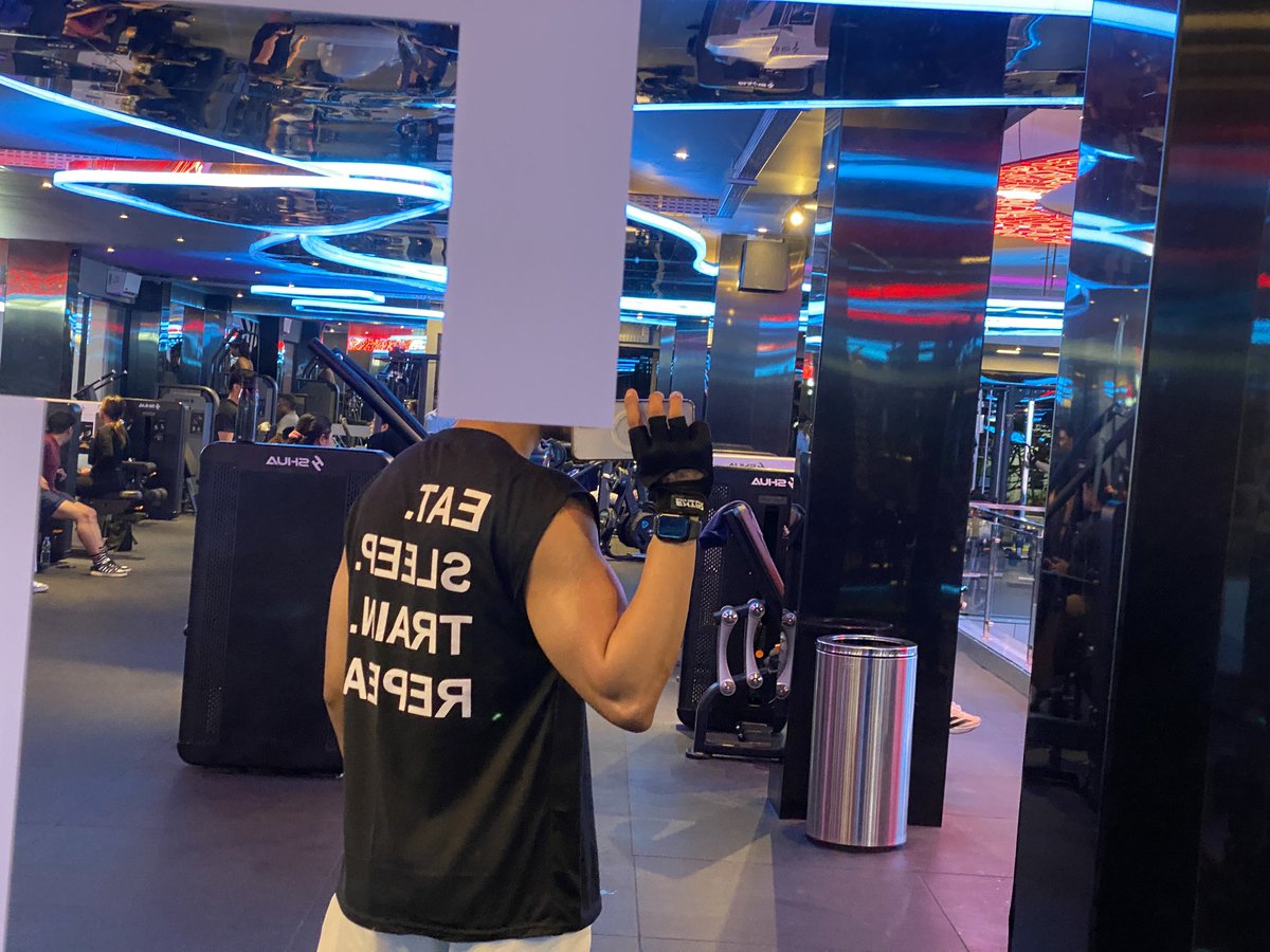 day 1 move <a href="/Ftlgym_id/">FTL Gym</a> 
📍mampang

langsung cobain cabang ultranya and turns out jelas jauh levelnya sama pesaingnya dan bener bener ngerasa worth it buat member di sini😭🙏🏻