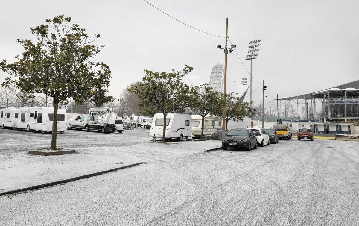 Le Parisien tweet media