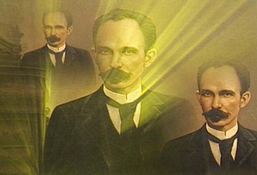 El 10  de enero de 1895, Fracasa la expedición de la Fernandina, las autoridades yanquis descubren el plan preparado y organizado por José Martí.
#CubaViveEnSuHistoria🇨🇺