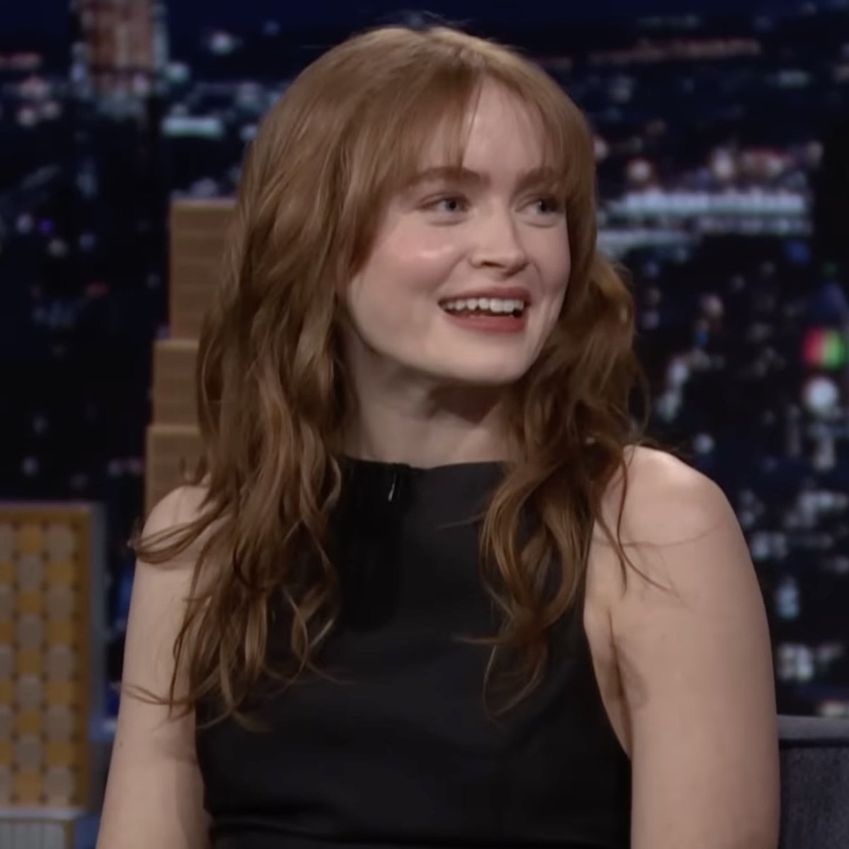 Indie5051's tweet image. Sadie Sink sobre el tiempo que tardó Max en volver a su cuerpo en 'Stranger Things':

“Mientras lo grababa, no sé sentí urgencia. Pero al ver el capítulo, claramente me di cuenta que me estoy tardando demasiado. ¿Por qué parece que estamos grabando un podcast ahora mismo?…