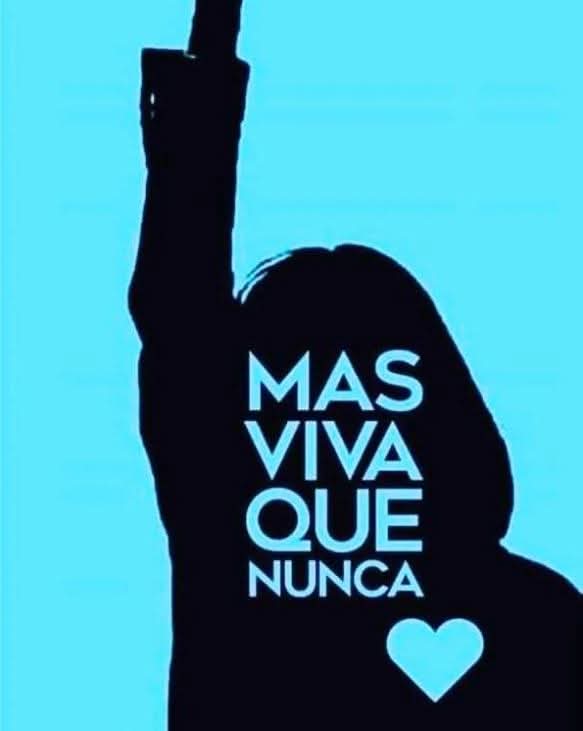 Nunca la verán de rodillas ✌️