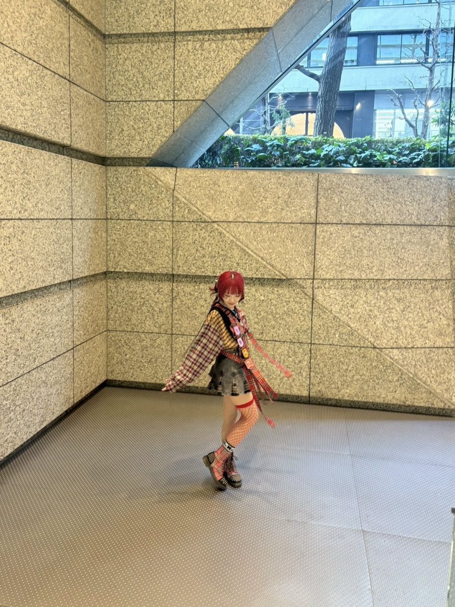 its_time_ADAMAS's tweet photo. 過去一気に入っている参戦服❣️❣️
ライブの日何着ようかな〜！って考えてる時間本当に本当に楽しい

#LiSAパッチウォークツアー
#LiSA_PWTOUR 
#LiSA2025PW https://t.co/VOzxwX5R96