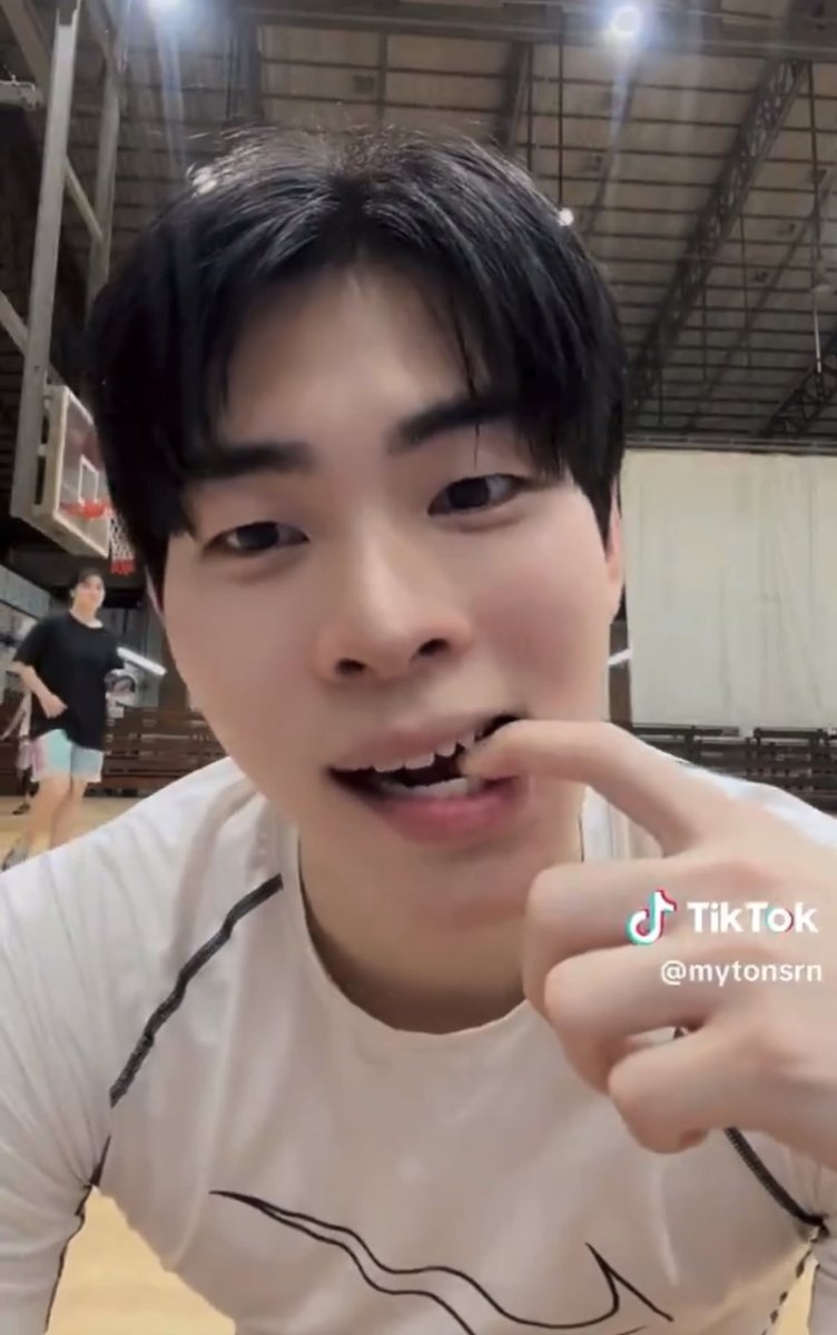 Atcharin347255's tweet photo. มีใครดื้อกว่านี้ปะ น่ารัก
@mytonsrn
#mytonsrm
#ต้นรักของศรัณญ์
IGs Mytonsrn https://t.co/Qq2IUOcuRH