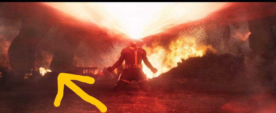 VexaroGaming's tweet photo. @MarvelStudios Who is that giant walking ? https://t.co/XgIlsnBiUo