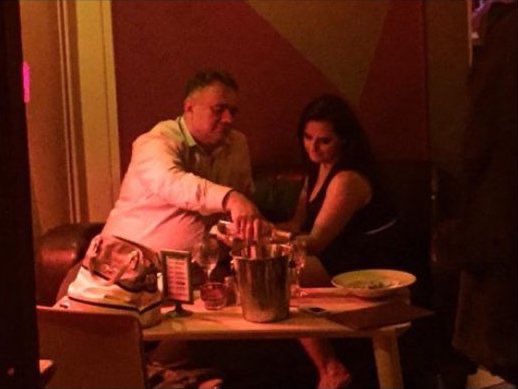 TOMASZ SAKIEWICZ <a href="/TomaszSakiewicz/">Tomasz Sakiewicz</a> i prostytutka.
Tak się bawi prawicowy katolik, mąż i ojciec !!!
Da się  !!!