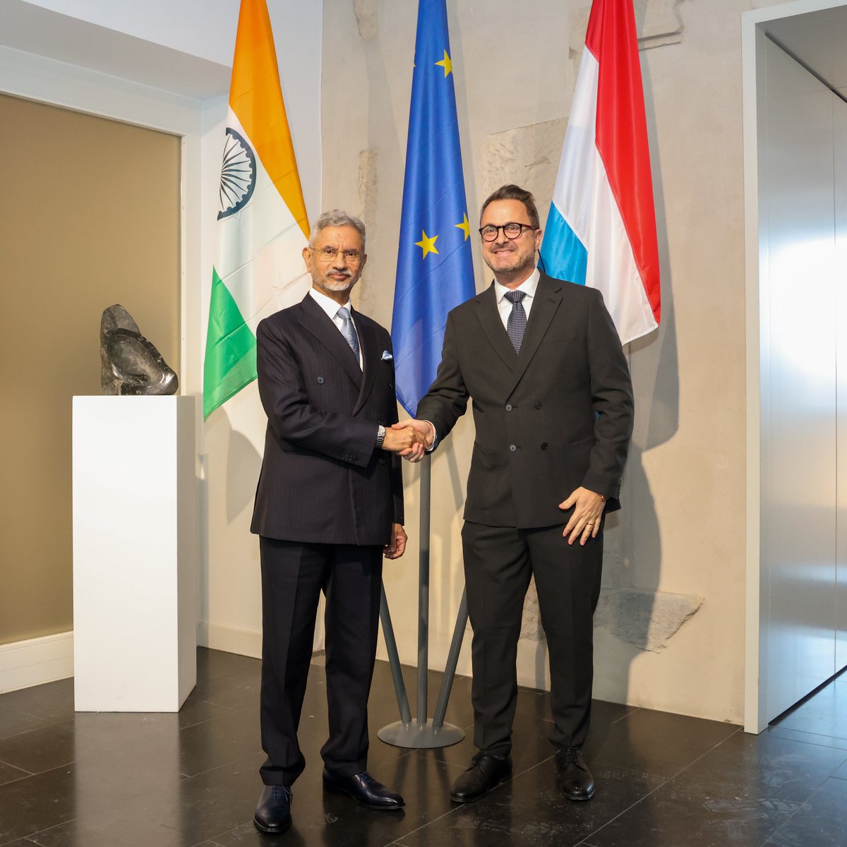 DrSJaishankar's tweet photo. An excellent meeting with DPM & FM @Xavier_Bettel in Luxembourg today. 

Had a warm interaction, covering our bilateral cooperation and the global situation. 

Specifically discussed finance, investments, digital, AI, space and talent mobility. As well as continued deepening of India - EU ties. 

Appreciate his personal interest in explaining Luxembourg’s heritage and tradition.

🇮🇳 🇱🇺