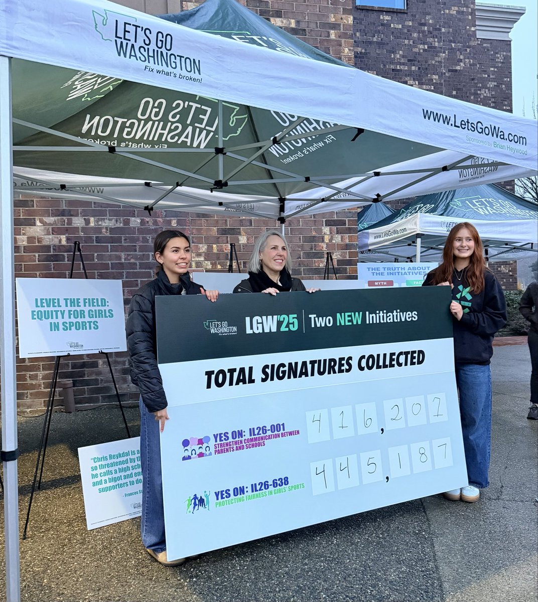 🎉STARTING OFF 2026 WITH A BANG🎉
Thank you to the supporters, volunteers, friends and activists that made this monumental win for families and female athletes happen!