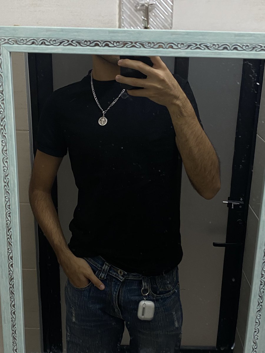 ivan_capi_'s tweet image. 