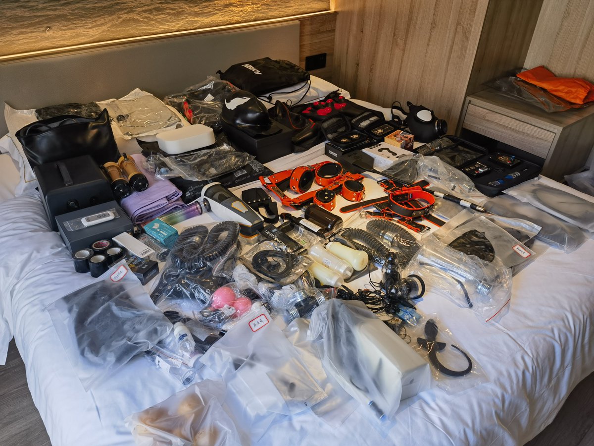 Rubberdarkmen tweet media