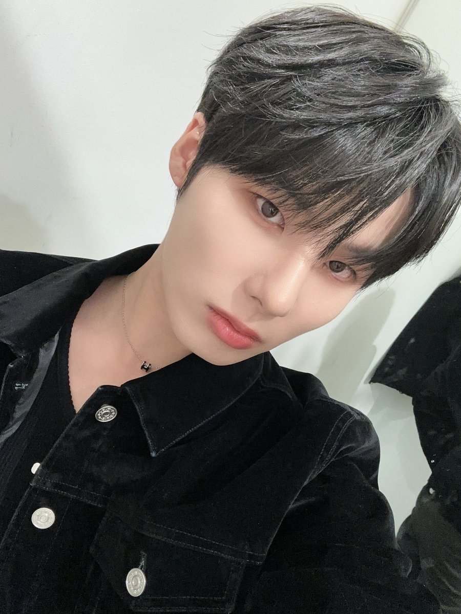 今日もありがとう♥ #ELAST #엘라스트 #エラスト #WONHYUK #원혁