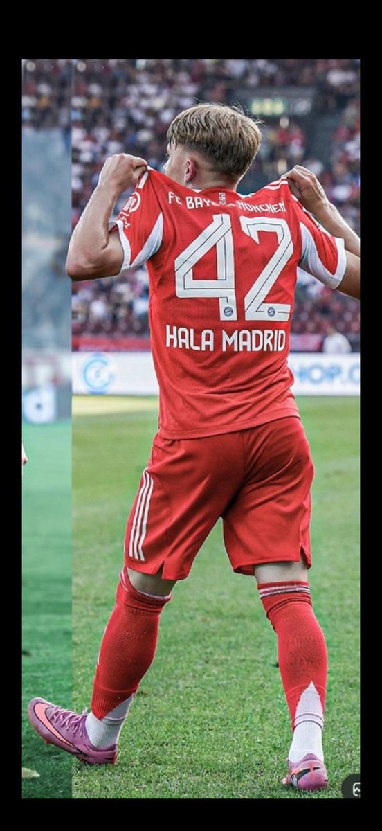 Efti98's tweet photo. @FCBayern https://t.co/JZ17fF73tA