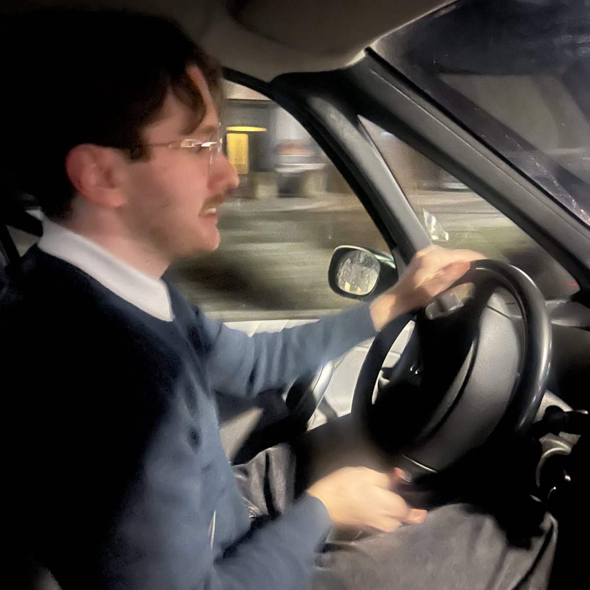 2025 v pohodě

✅ jednání s FAČR (puma design ještě)
✅ full time návrhář práce (marc o’polo)
✅ hodně v pohodě bydlení
✅ začal jsem řídit auto

2026 bude taky fajn určitě