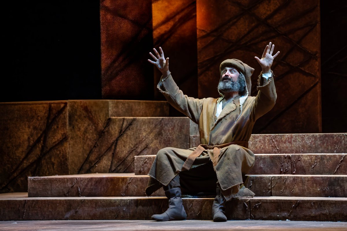 Piccolo_Teatro's tweet photo. @scristicchi torna al #piccoloteatromilano con il nuovo capitolo della sua ricerca teatrale e musicale, che ripercorre la vicenda umana e spirituale di #FrancescoDAssisi.
“Franciscus. Il folle che parlava agli uccelli”
21-25 gennaio | Teatro Strehler ➝ https://t.co/4BhDmnwOP5 https://t.co/7ZE4MWXgMu