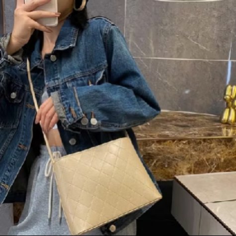 shapi_finds's tweet photo. Check out Mumu 2036 Women Square 2 Way Shoulder Bag Leather Sling Bags For Woman Students for ₱123. Get it on Shopee now! https://t.co/Mr58sorStE https://t.co/RY02ca66QR