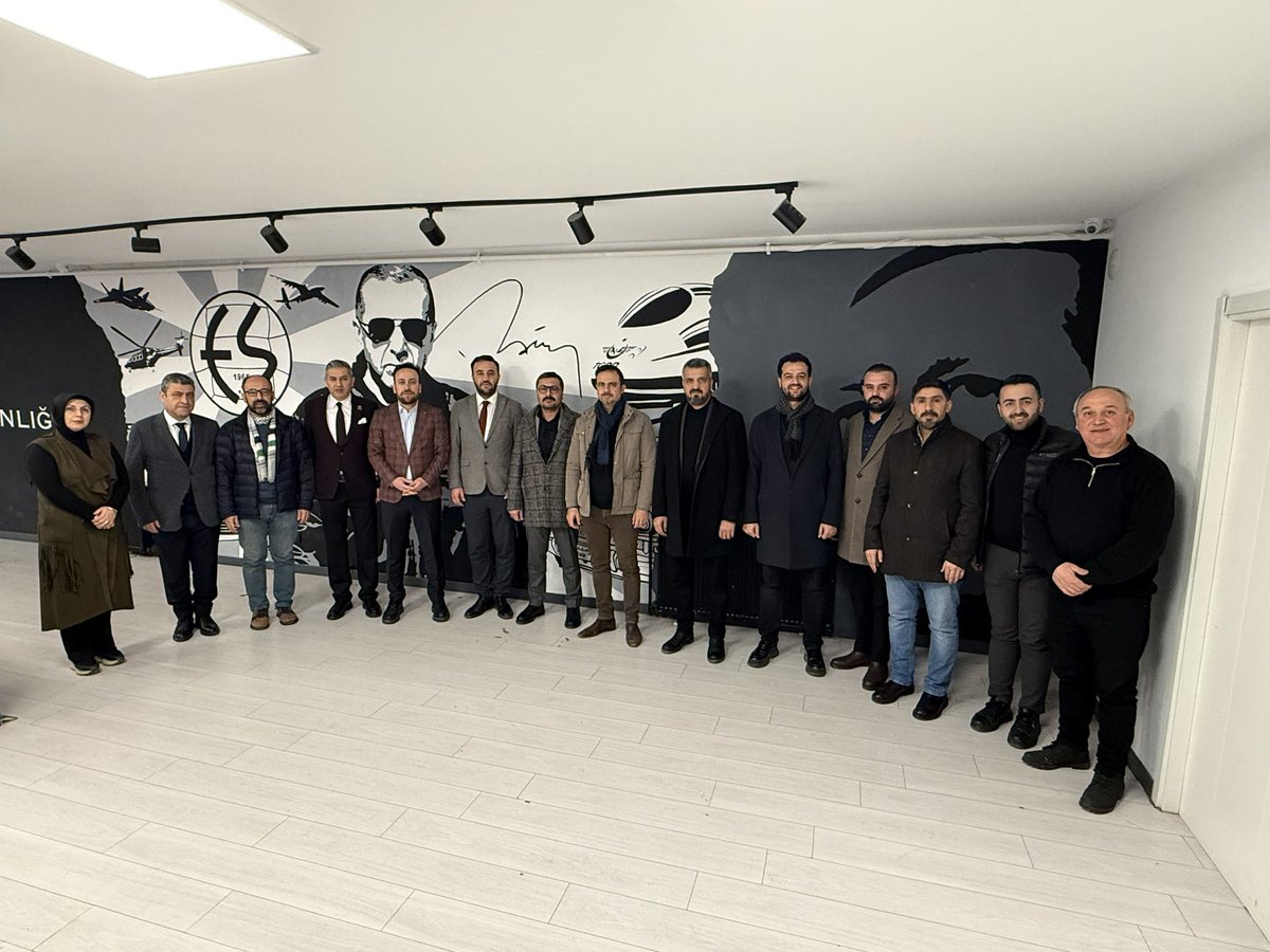 MÜSİAD Eskişehir Şube Başkanımız Av. Oğuz Özdemir ve beraberindeki yönetim kurulu üyeleri, İlçe Başkanımız Serhat Tunç’u ziyaret etti.
Birlik ve beraberlik içerisinde ortak çalışmalar yürütme temennisiyle, nazik ziyaretleri için kendilerine teşekkür ediyoruz.
🔸 AK Parti Seninle