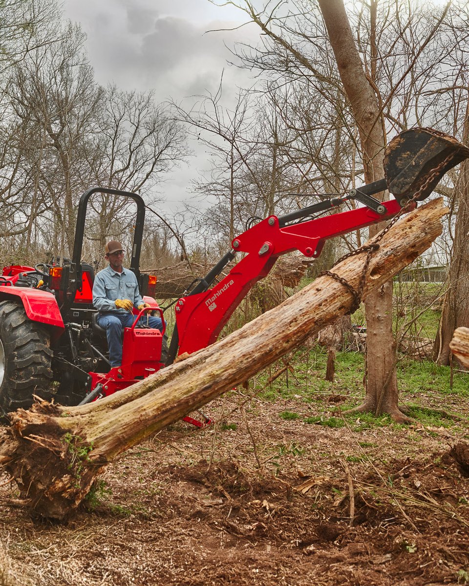 Mahindra_USA's tweet photo. It’s a new year – now how about some new gear so you can take on more than ever? Check out our rake grapples, backhoes, disc harrows, and so much more at https://t.co/yr4H25m9ag.
#OutworkingTheField #MahindraTractors
#MahindraTough